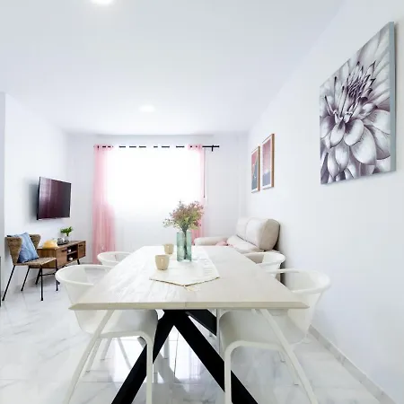 2 Moderno Edificio Emilia Apartmán *