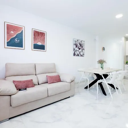 Apartment 2 Moderno Edificio Emilia *